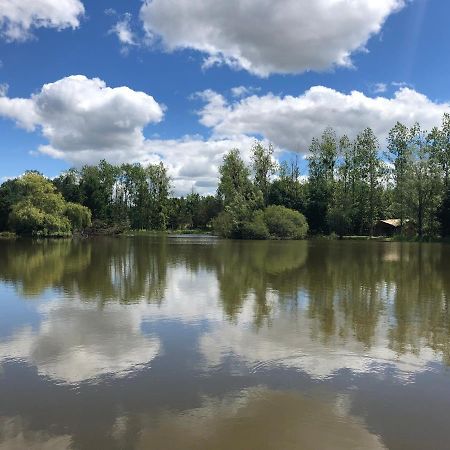 Tente Lodge Jacuzzi Privatif En Pleine Nature Thiel-sur-Acolin Luaran gambar