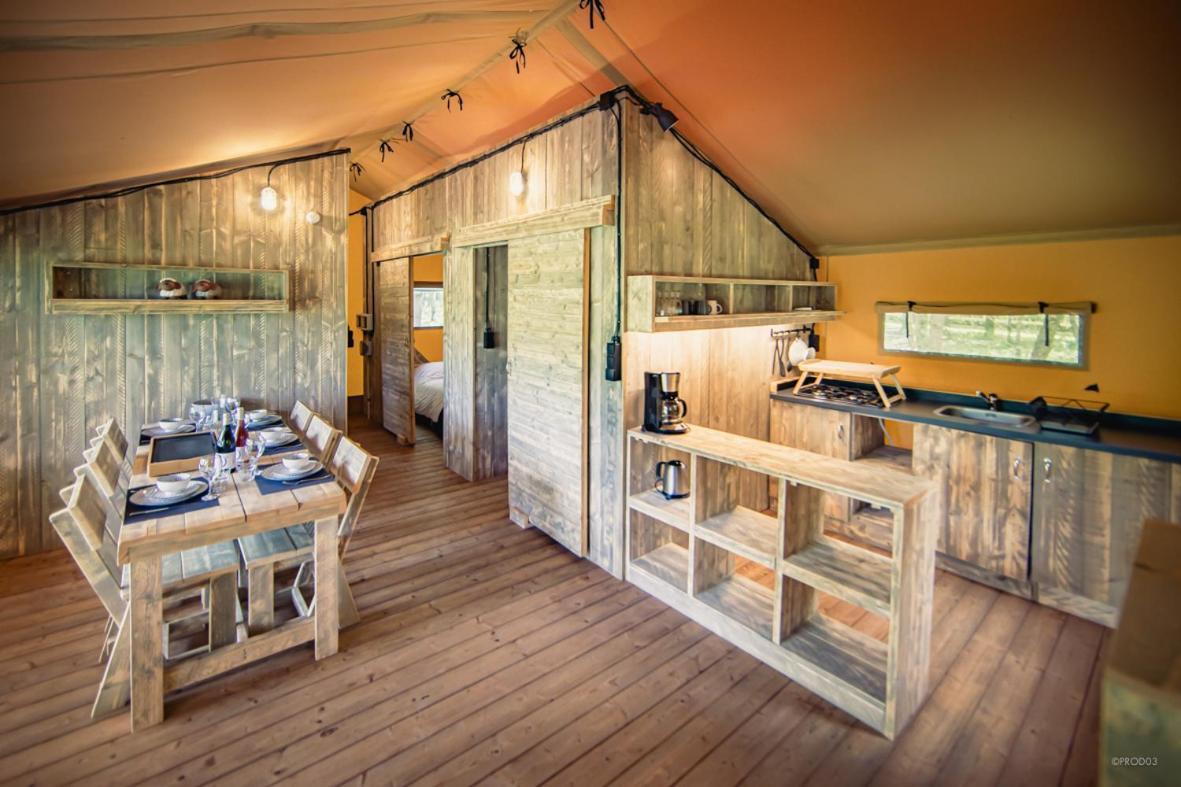 Tente Lodge Jacuzzi Privatif En Pleine Nature Thiel-sur-Acolin Luaran gambar